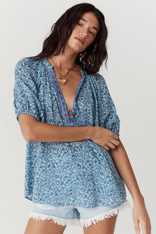 love-jetty-short-sleeve-blouse